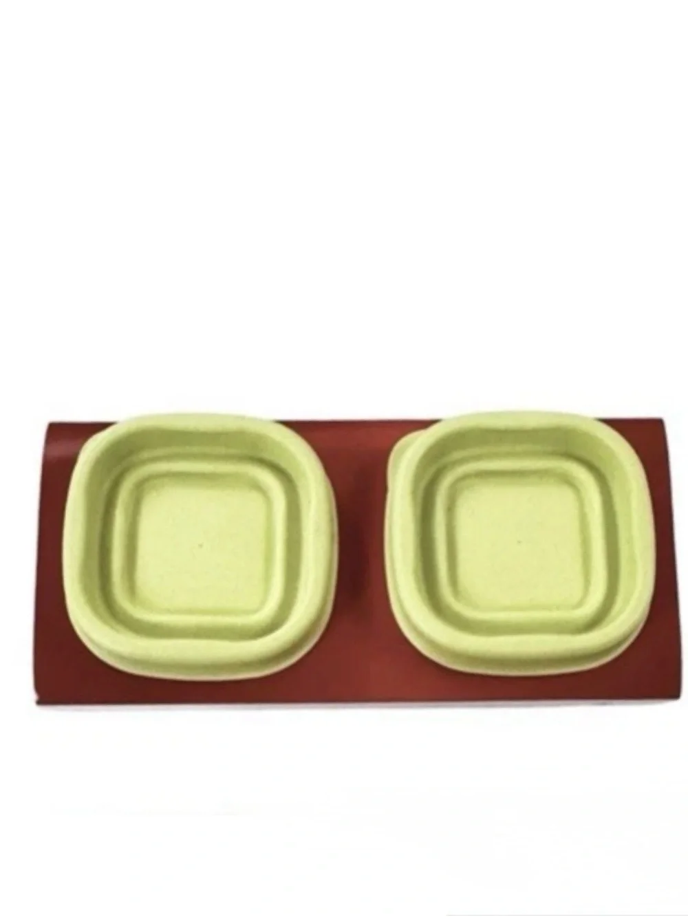 NEW 2 Pack RUBBERMAID Easy Find Lids Food Storage Containers 0.5 Cup Green